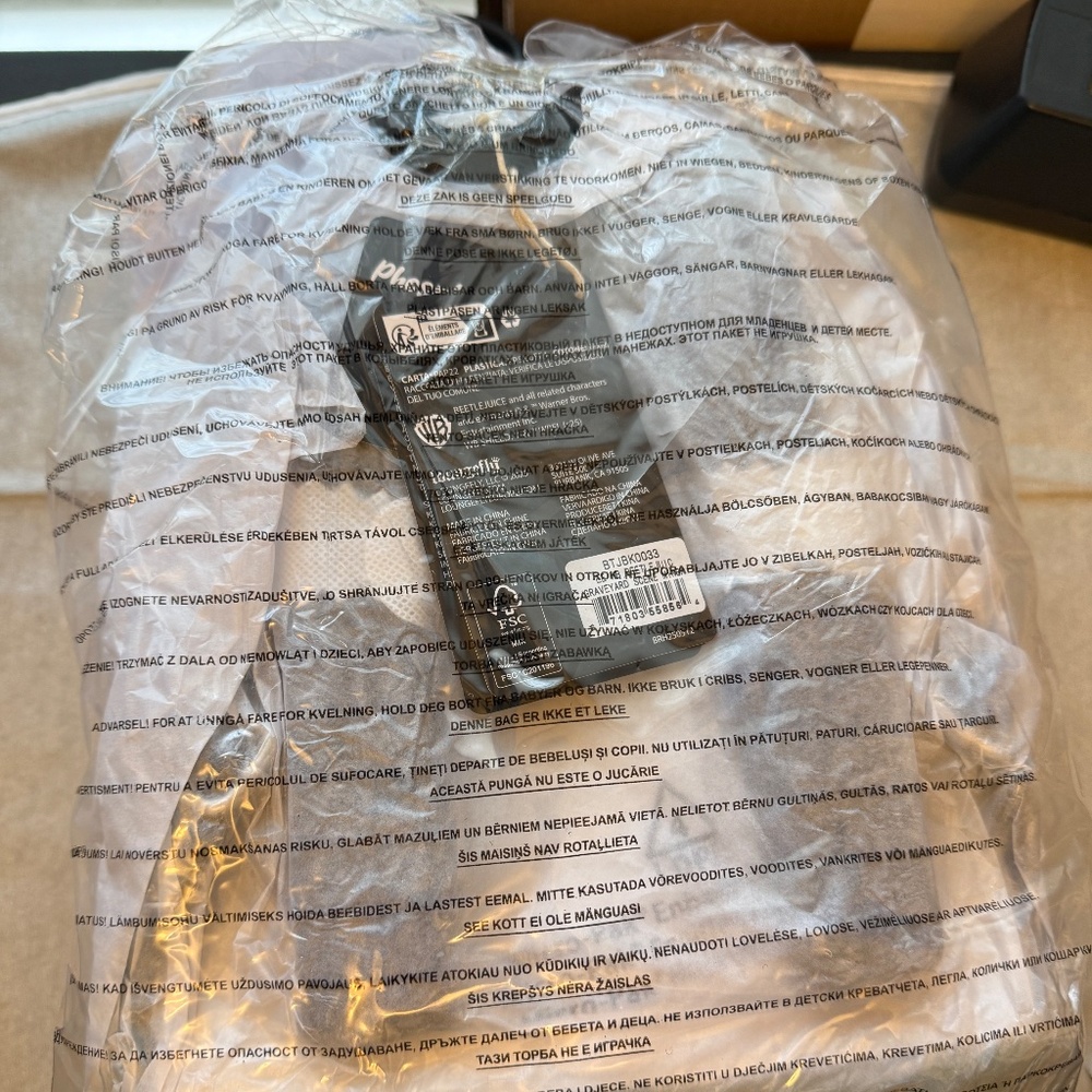 Loungefly Beetlejuice Graveyard Glow-in-the-Dark Mini Backpack EE Exclusive - Picture 4 of 4